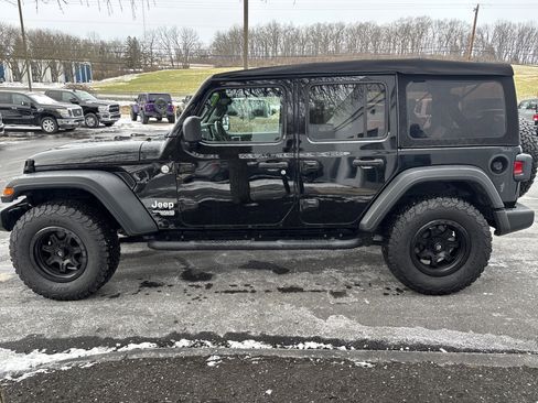 Used 2018 Jeep Wrangler Unlimited Sport S image 7