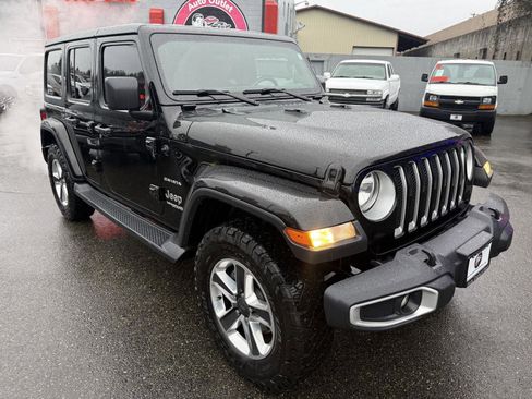 Used 2020 Jeep Wrangler Unlimited Sahara image 5