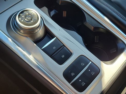 Used 2023 Ford Explorer XLT w/ Equipment Group 202A image 29