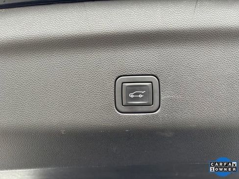 Used 2023 Chevrolet Suburban Z71 image 29