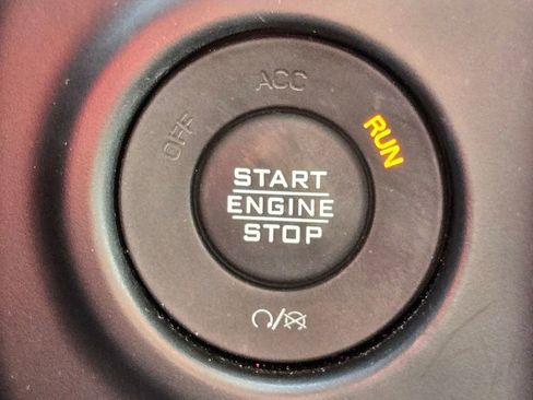 Used 2021 Jeep Wrangler Unlimited Sahara AWD/4WD image 22