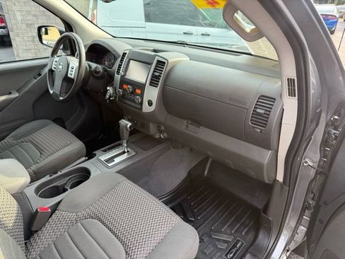 Used 2019 Nissan Frontier SV w/ Value Truck Package AWD/4WD image 19
