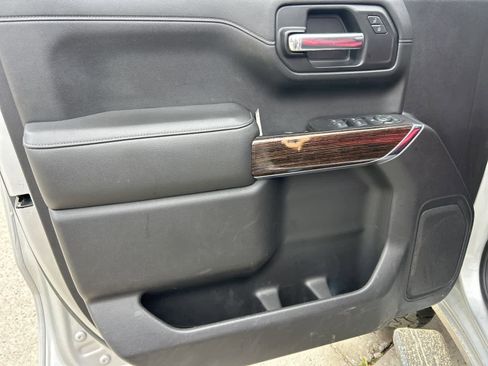 Used 2019 GMC Sierra 1500 SLE w/ SLE Value Package image 25