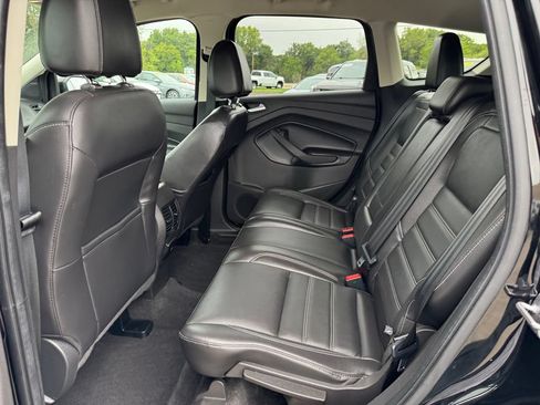 Used 2017 Ford Escape SE w/ SE Leather Comfort Package AWD/4WD image 33