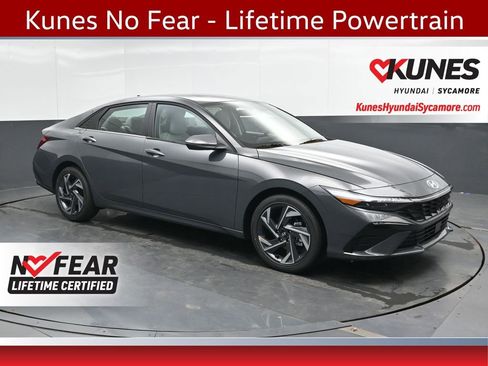 Used 2025 Hyundai Elantra Limited image 1