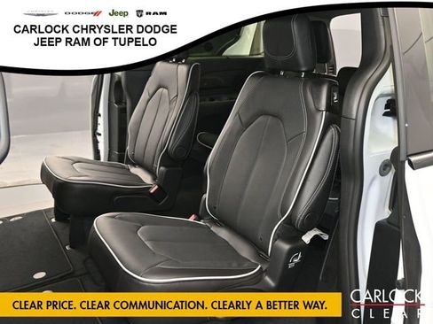 New 2026 Chrysler Pacifica Limited image 26