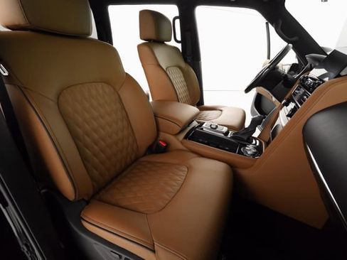 Used 2024 INFINITI QX80 Sensory AWD/4WD image 17