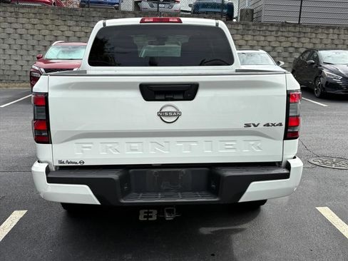 Used 2022 Nissan Frontier SV image 5