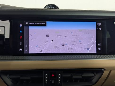 Certified 2025 Porsche Cayenne 3.0T image 32