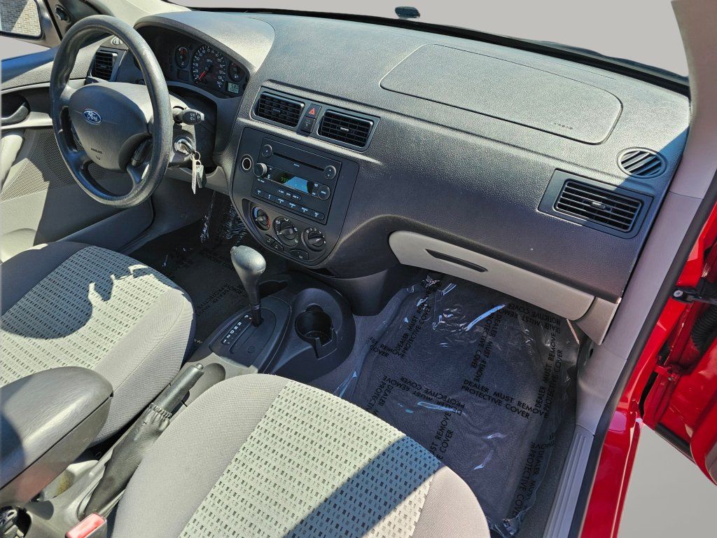 Used 2007 Ford Focus SE FWD image 23