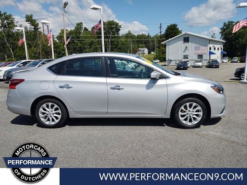 Used 2019 Nissan Sentra SV image 2