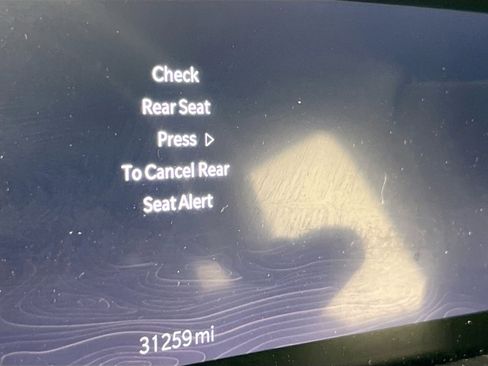 Used 2023 Jeep Grand Cherokee Altitude image 12