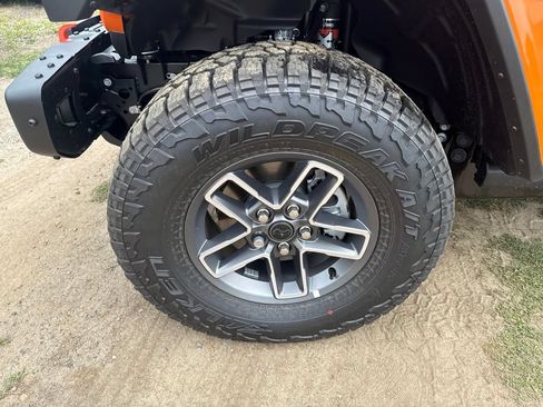 New 2026 Jeep Gladiator Mojave AWD/4WD image 9