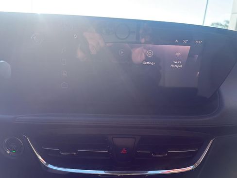 Used 2025 Buick Encore GX Preferred AWD/4WD image 15