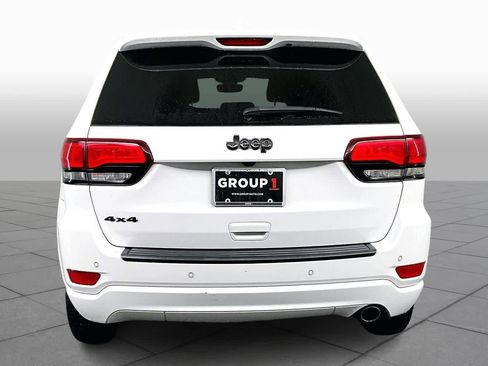 Used 2020 Jeep Grand Cherokee Altitude image 5