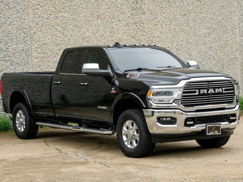 Used 2020 RAM 3500 Laramie AWD/4WD image 6