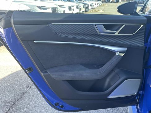 Certified 2025 Audi RS 7 performance Sportback image 11