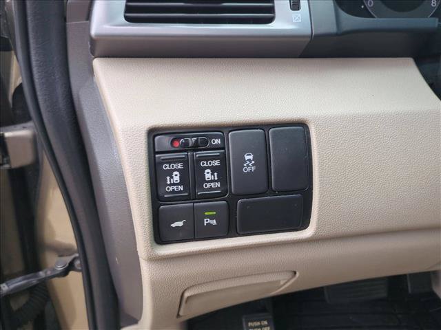 Used 2013 Honda Odyssey Touring image 12