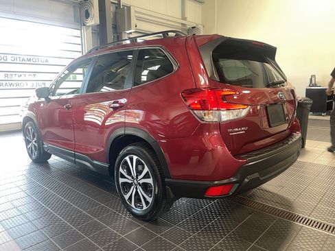 Used 2022 Subaru Forester Limited image 21