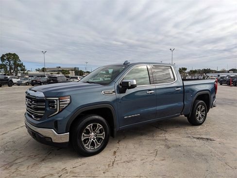 Used 2024 GMC Sierra 1500 SLT image 5