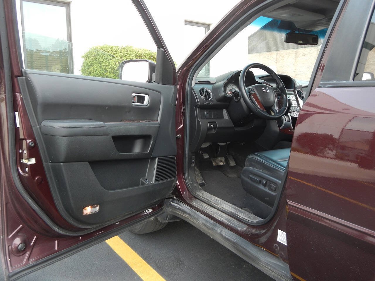 Used 2011 Honda Pilot EX-L image 25
