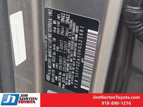 Used 2019 Kia Sorento AWD V6 image 33