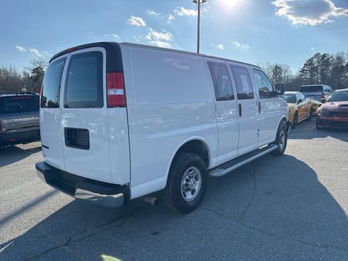 Used 2024 Chevrolet Express 2500 w/ Driver Convenience Package image 5