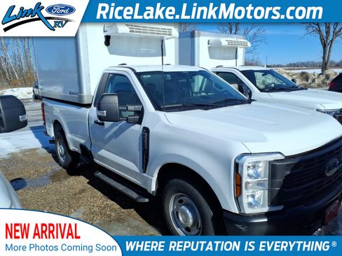 Used 2024 Ford F250 XL image 1