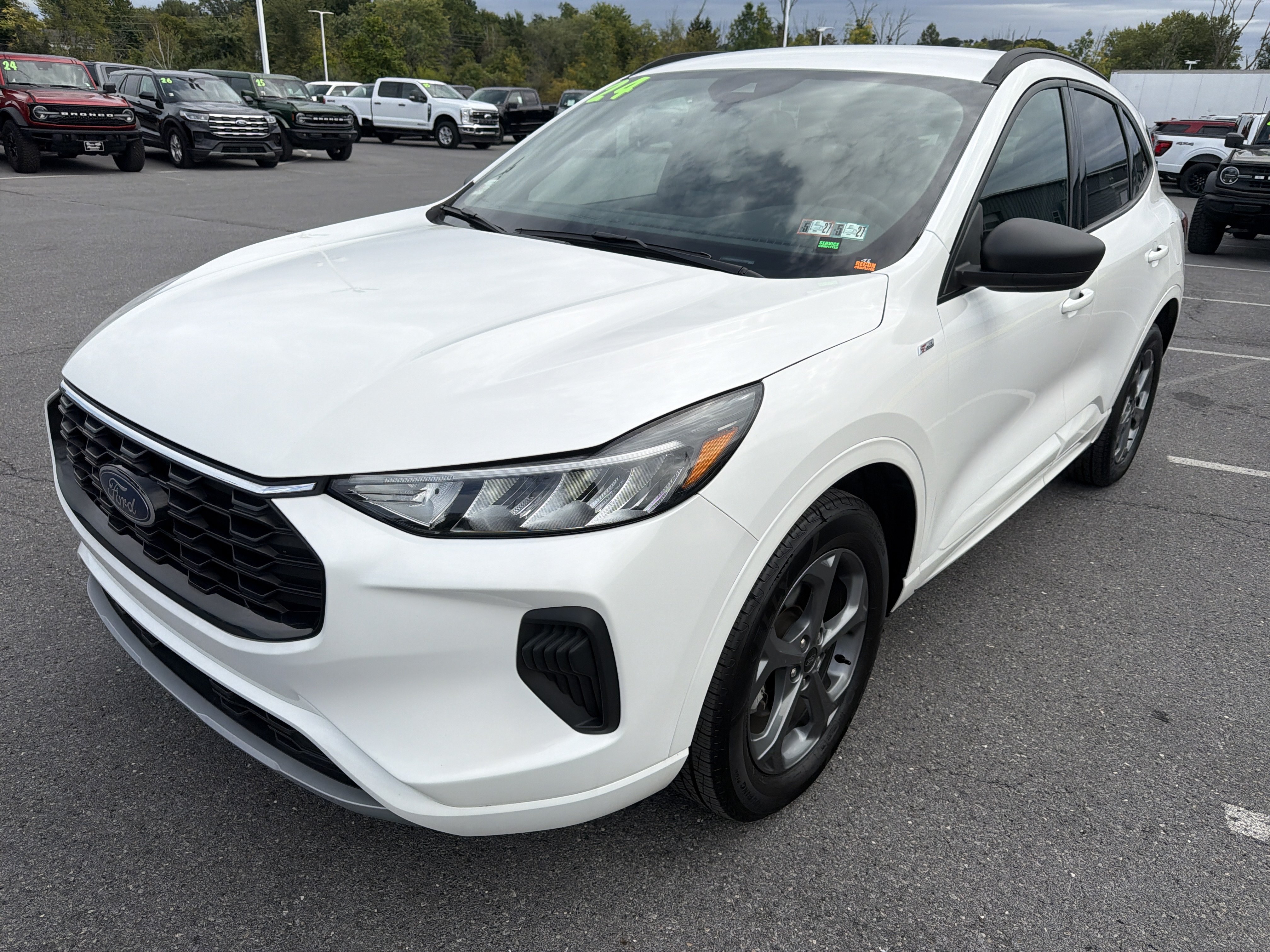 Used 2024 Ford Escape ST-Line AWD/4WD image 8