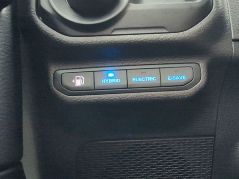 Used 2023 Jeep Wrangler Sahara w/ Dual Top Group image 30