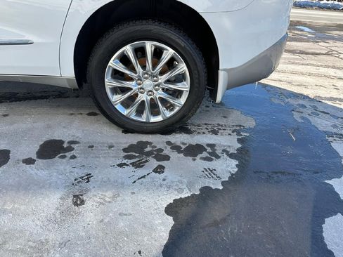 Used 2021 Buick Enclave Premium w/ Sun and Sites Package image 52
