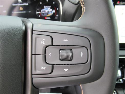 New 2026 GMC Sierra 2500 AT4 w/ AT4 Premium Plus Package AWD/4WD image 30