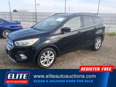 Used 2017 Ford Escape SE w/ Equipment Group 201A image 3