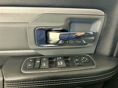 Used 2017 RAM 2500 Power Wagon w/ Leather & Luxury Group image 11