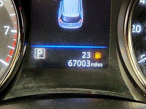 Used 2019 Nissan Rogue SV FWD image 15