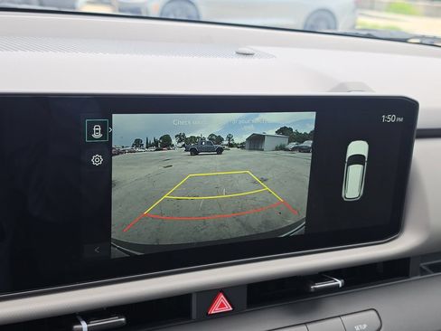New 2027 Kia Seltos LX FWD image 23