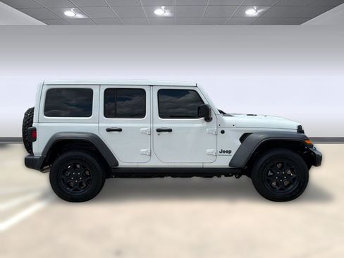 Used 2023 Jeep Wrangler Unlimited w/ Sun & Screen Package AWD/4WD image 8