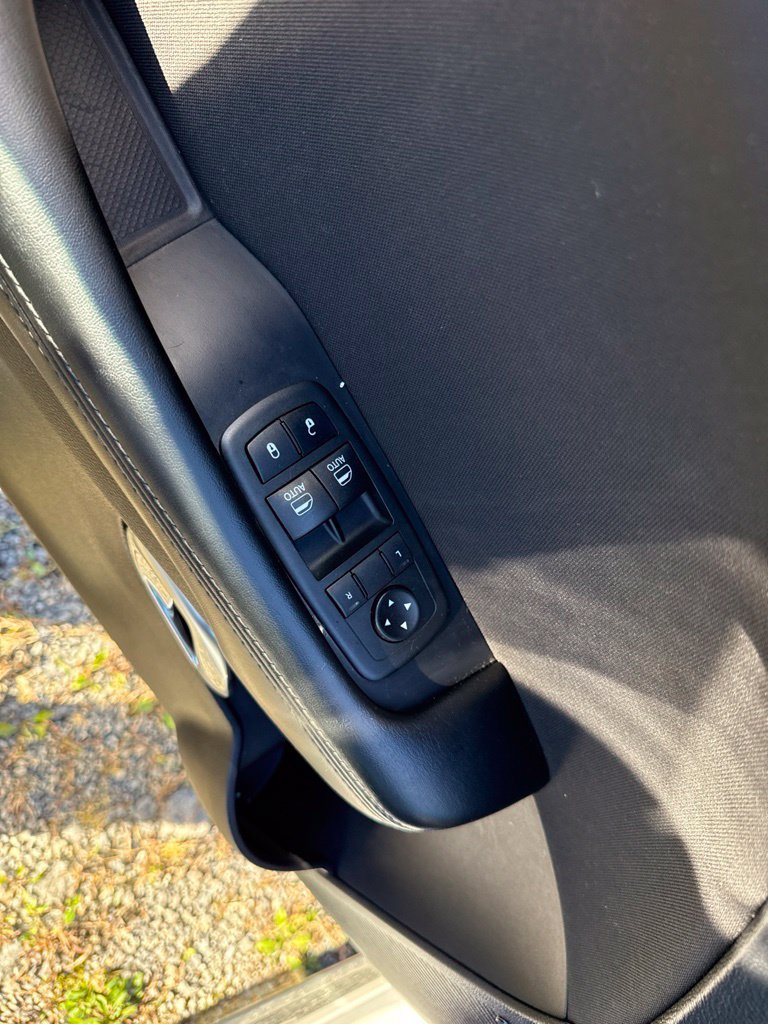 Used 2019 Dodge Challenger R/T Scat Pack RWD image 8