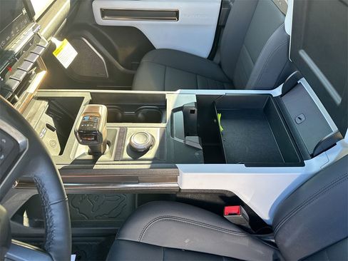 Used 2024 GMC Hummer EV 3X w/ Extreme Off-Road Package image 24