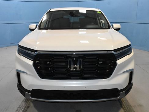 Used 2025 Honda Pilot EX-L image 28