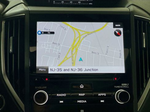 Used 2020 Subaru Crosstrek 2.0i Limited w/ Moonroof Package w/Navigation image 11