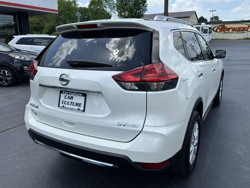 Used 2017 Nissan Rogue SV AWD/4WD image 16