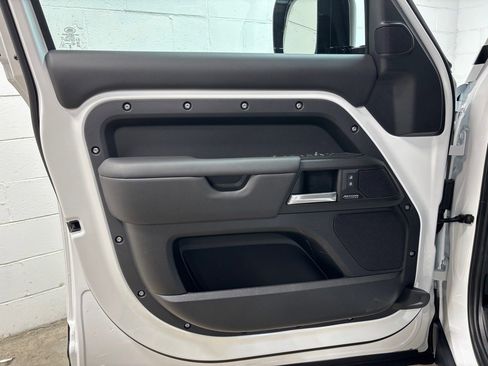 New 2025 Land Rover Defender 130 V8 image 25