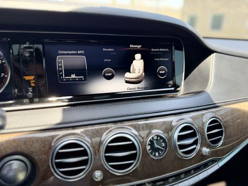 Used 2015 Mercedes-Benz S 550 Sedan image 18