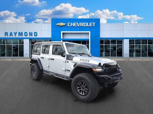 Used 2024 Jeep Wrangler Unlimited Sport AWD/4WD image 10