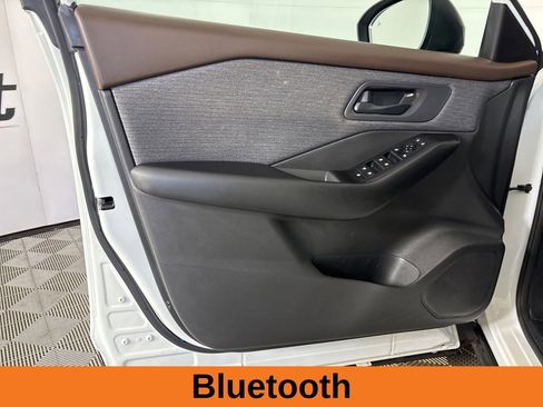 Used 2023 Nissan Rogue S image 8