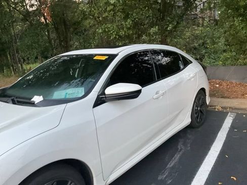 Used 2018 Honda Civic EX-L image 10