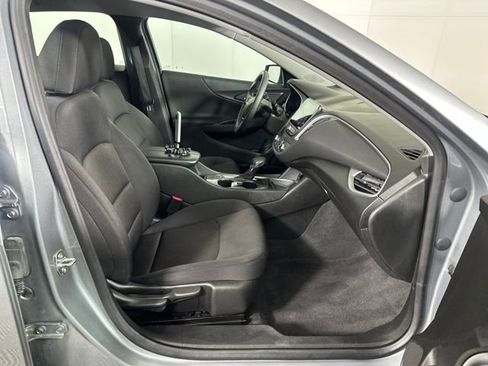 Used 2023 Chevrolet Malibu LT image 28