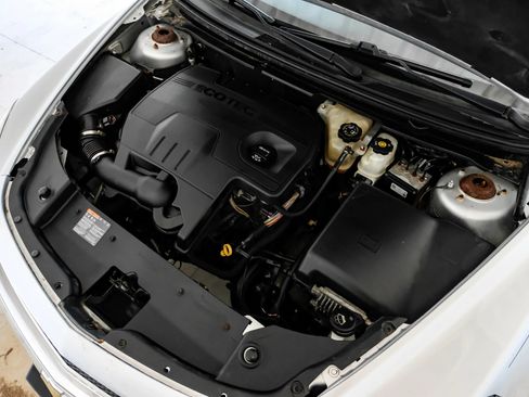 Used 2012 Chevrolet Malibu LT FWD image 38