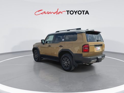 Used 2024 Toyota Land Cruiser image 6